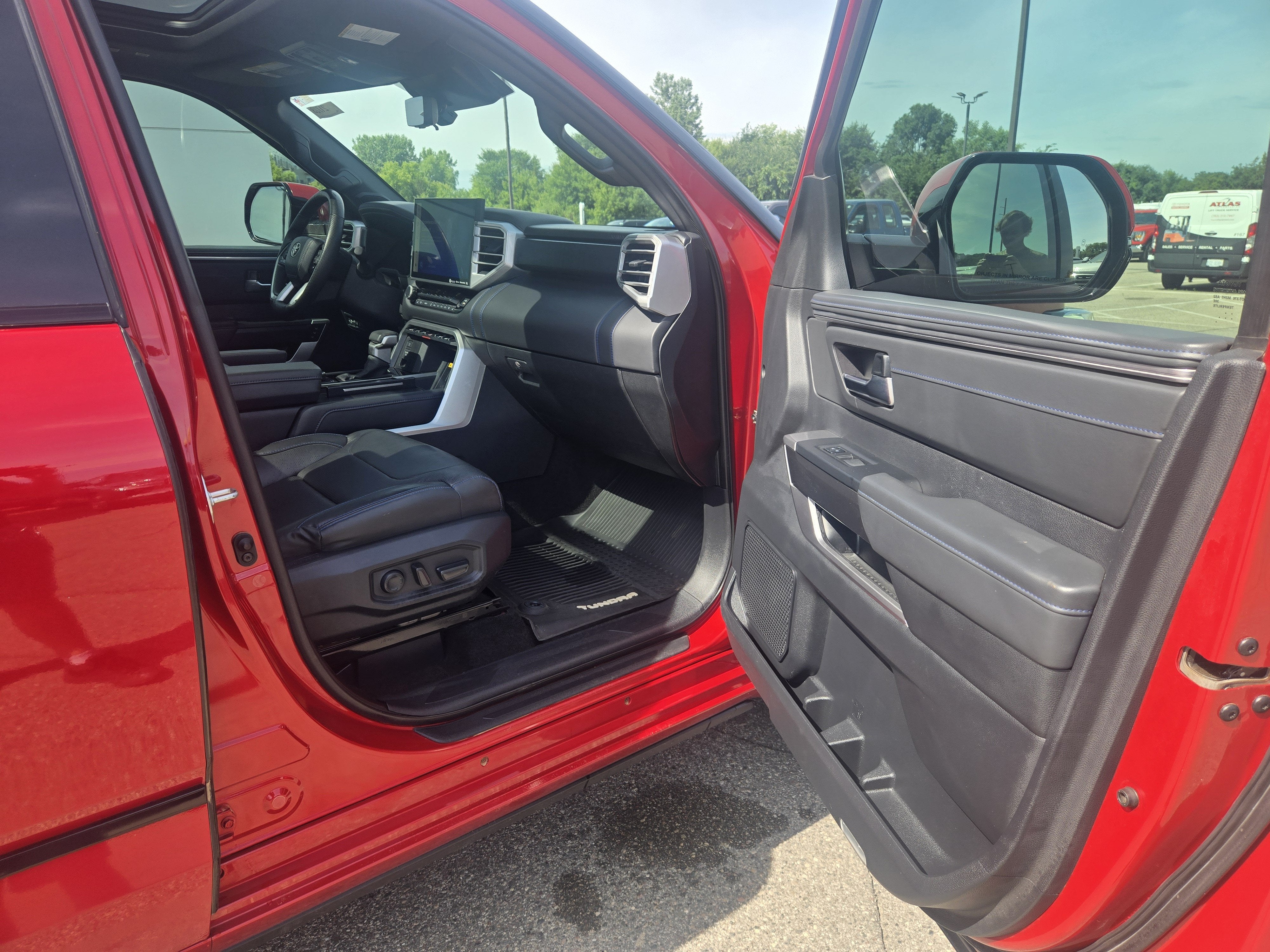 2023 Toyota Tundra 4WD Platinum