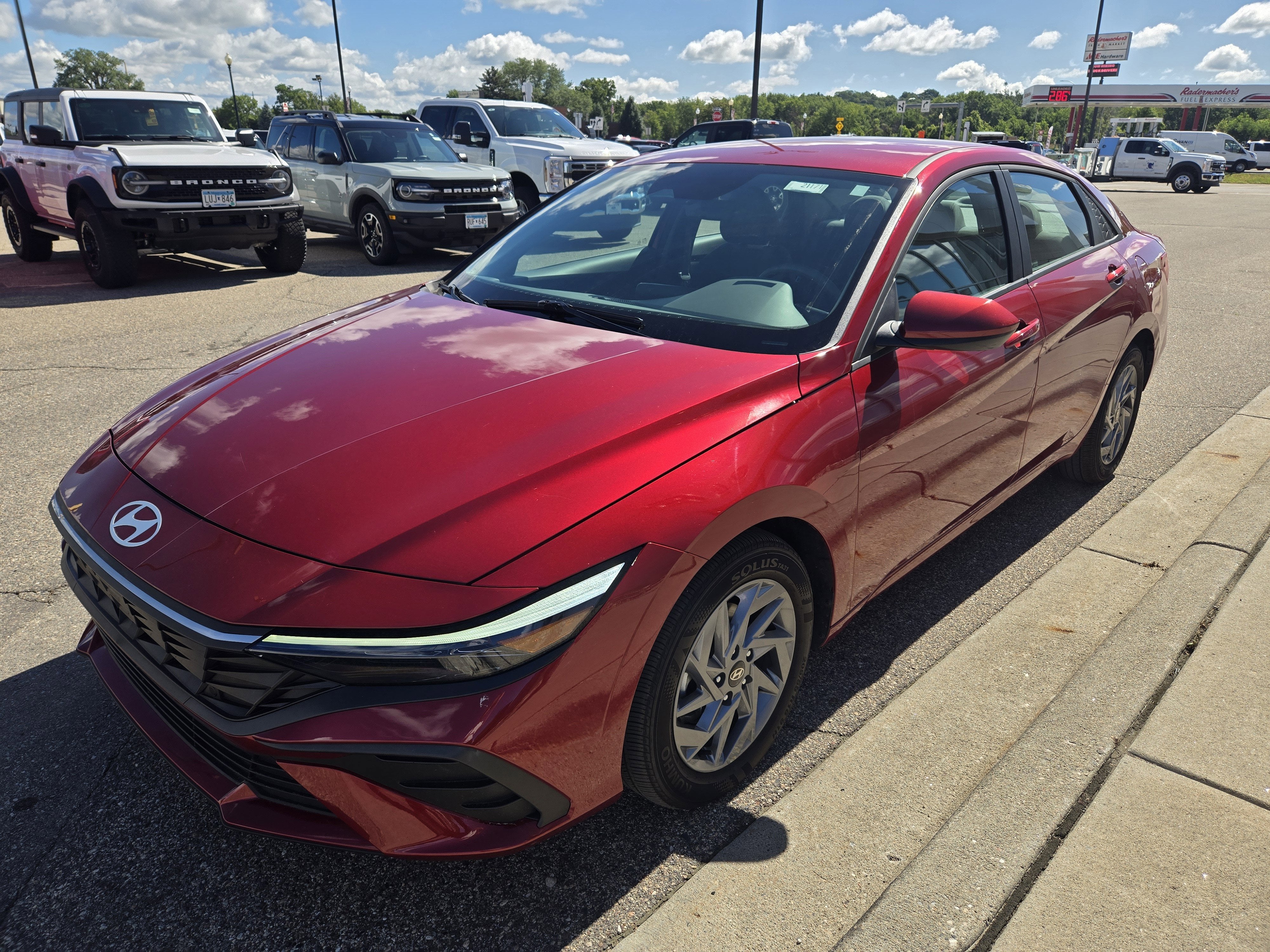 2024 Hyundai Elantra SEL